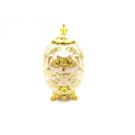 Faberge tojás replika - fehér és arany, rózsa motívummal