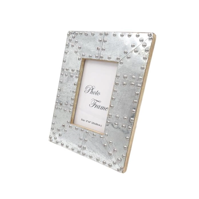 10 x 15 manga frame with metal rivets