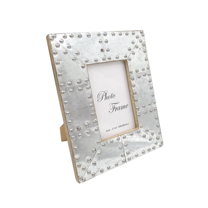 10 x 15 manga frame with metal rivets