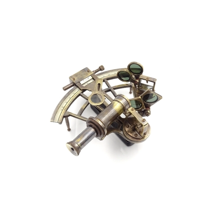 Brass sextant in a wooden box - XL