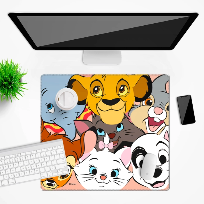 Disney Friends desk mat - 50x45 cm