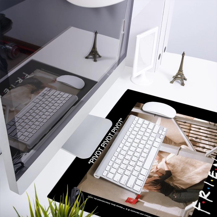Friends desk mat - 50x45 cm
