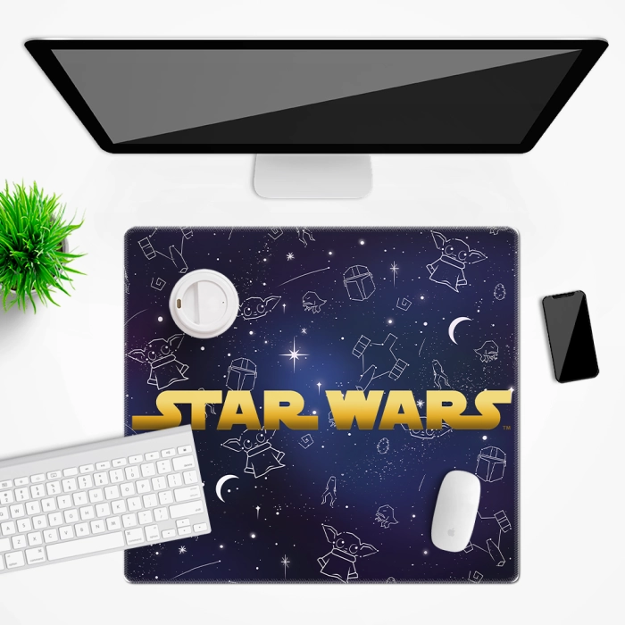 Star Wars Baby Yoda Schreibtischunterlage - 50x45 cm