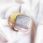 High On Love sensualna pomadka Lip Balm