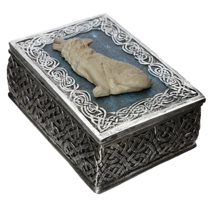 Box with a wolf - last pieces