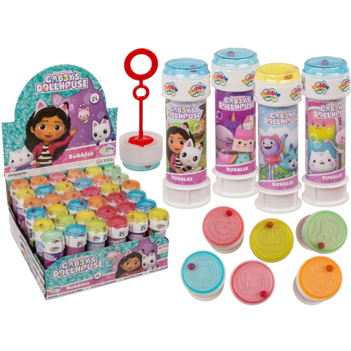 Soap bubbles with Gabby's Dollhouse maze