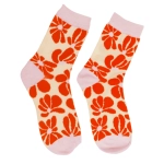 Skarpetki Retro Flowers – kwiatowy wzór w stylu vintage | Hurtownia gadżetów