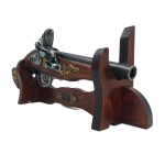 Pistolet Włoski XVII wiek na Stojaku – Replika z Charakterem i Historią
