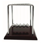 Kulki Newtona Drewno Metal – Elegancka Ozdoba Biurka