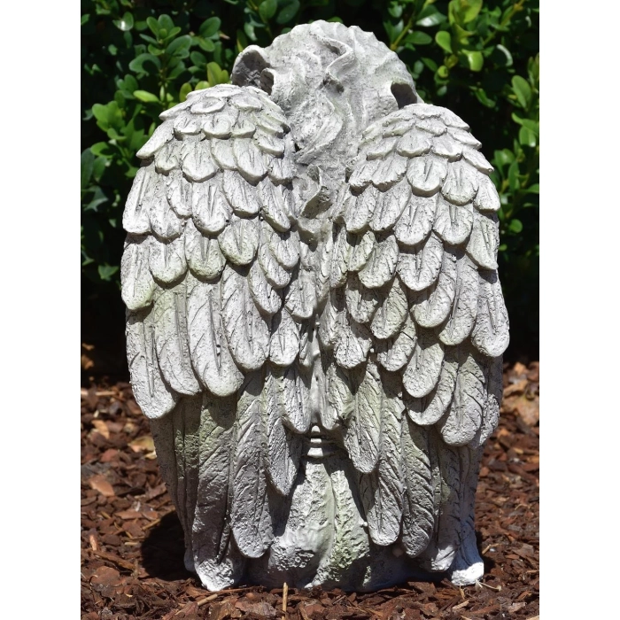 Figurka Ogrodowa Aniołek 24 cm – Symbol Spokoju w Twoim Ogrodzie