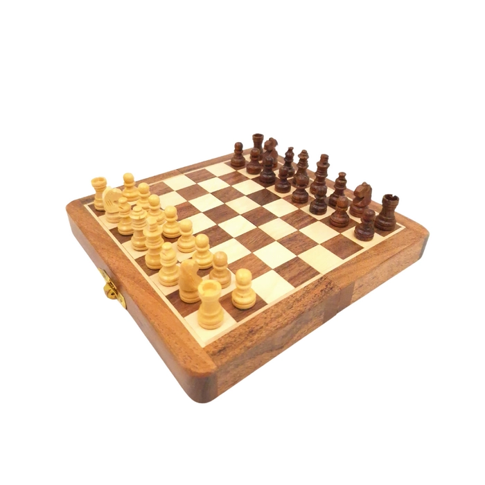 Magnetic wooden chess - kemis.pl