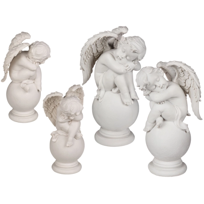 Figurka Aniołka Śpiącego na Kuli – Elegancka Dekoracja Symboliczna | Hurtownia Upominków Kemis.pl